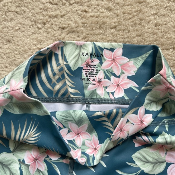 HANALEI KAVALA LEGGING - Picture 3 of 4